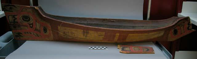 war canoe model